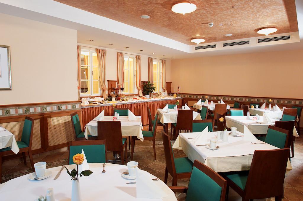 Hotel Am Marktplatz - Landgasthof Wratschko - Гамлиц Екстериор снимка