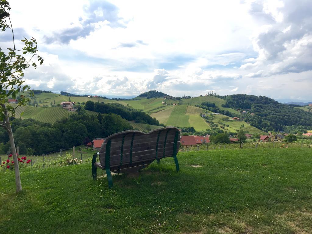 Hotel Am Marktplatz - Landgasthof Wratschko - Гамлиц Екстериор снимка